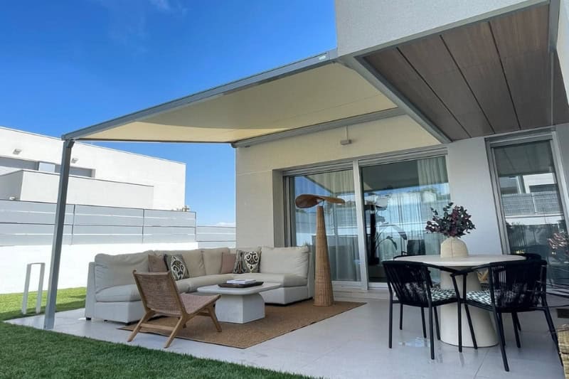 elegir el toldo para tu terraza