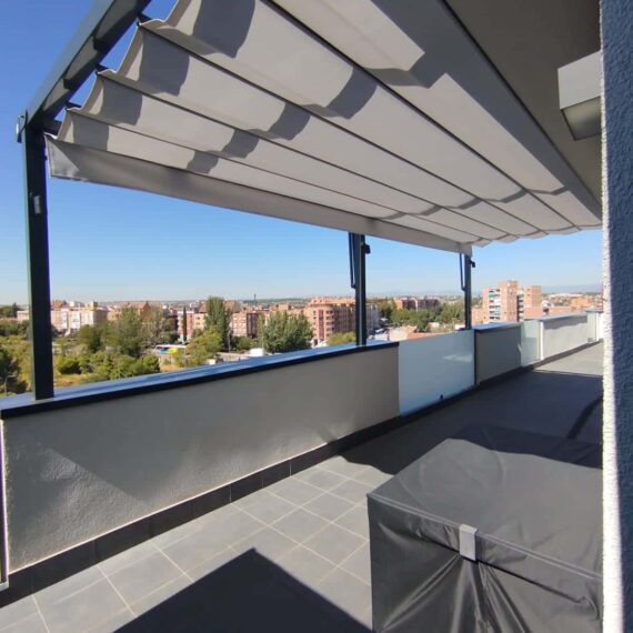 Instalación en aluche de pergola 05