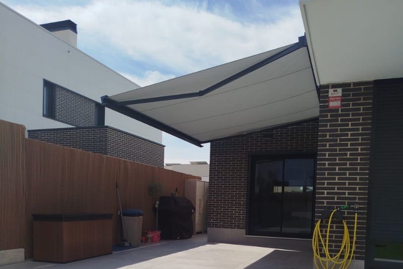 como instalar un toldo en un balcon 2026 04 16