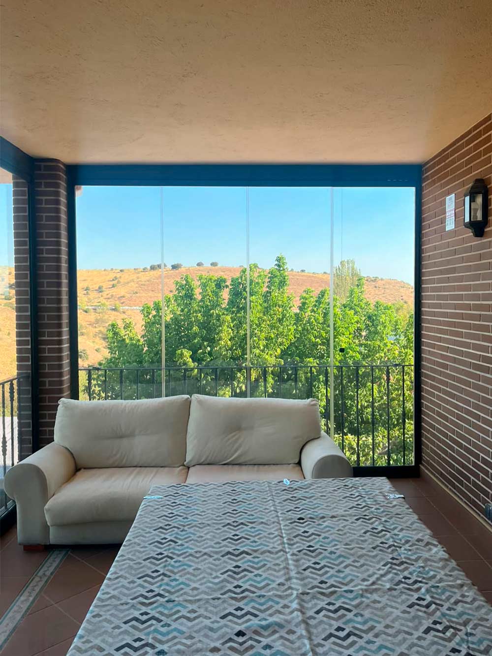 Instalación Cortinas de Cristal Cabanillas